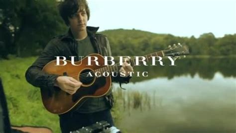 burberry acoustics guy walks down street|Burberry brand experience.